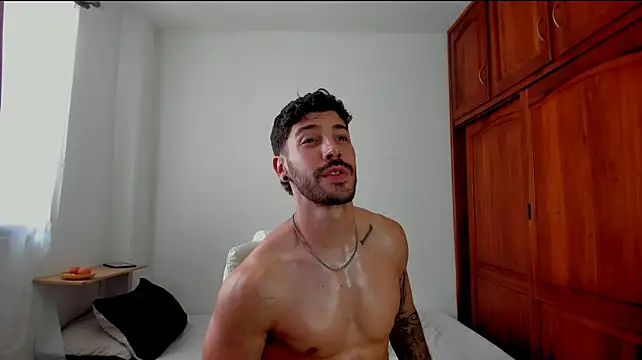 Guyinthemountain stripchat live cam model