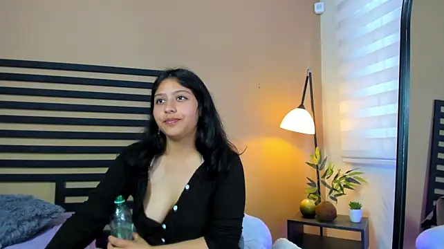 Savannah_Cameron stripchat live cam model