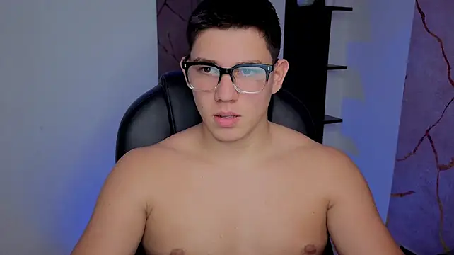 JamesCr_ stripchat live cam model
