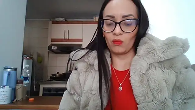 sarita_star stripchat live cam model