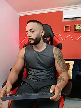 Mike_savage3 stripchat live cam model