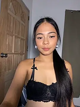 AsianBabyyy21 stripchat live cam model