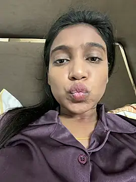 Dimplediva stripchat live cam model