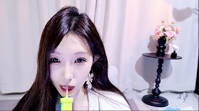 2002-06-25 stripchat live cam model