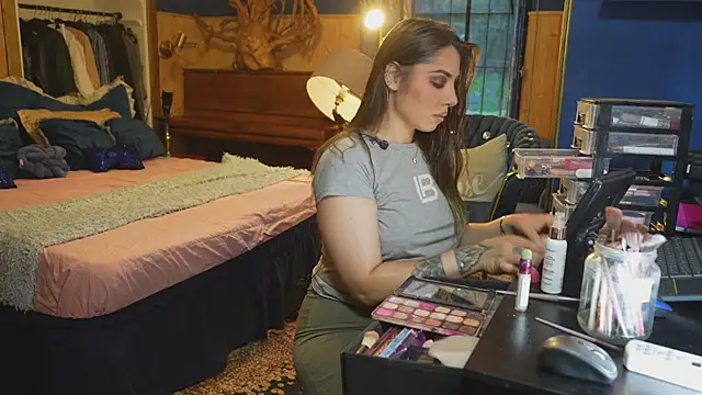 VanessaDoyle stripchat live cam model
