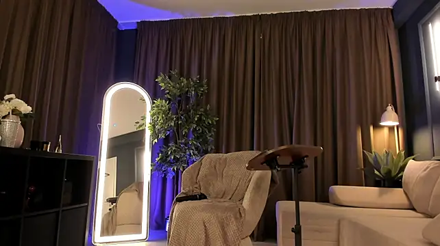 LexySinner stripchat live cam model