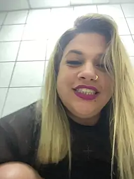 kahreal stripchat live cam model