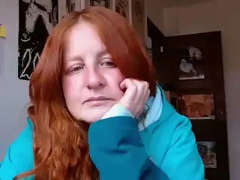 ViioletaMora stripchat live cam model
