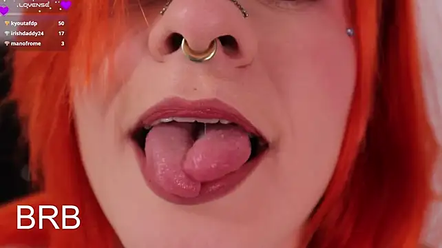 Daarlene stripchat live cam model