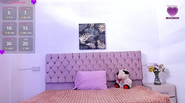 nicole_stevens stripchat live cam model