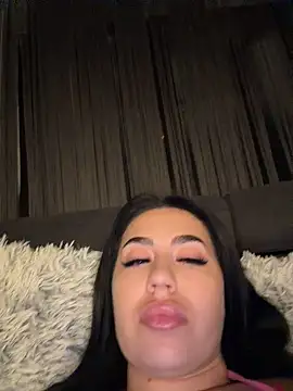 Andrestarr stripchat live cam model