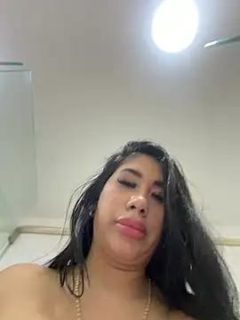 kiim_taaylor stripchat live cam model