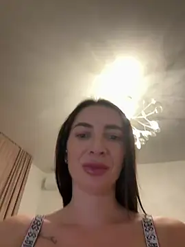 AmandaStoun stripchat live cam model