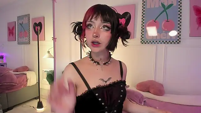 Zoe_Lynch_ stripchat live cam model