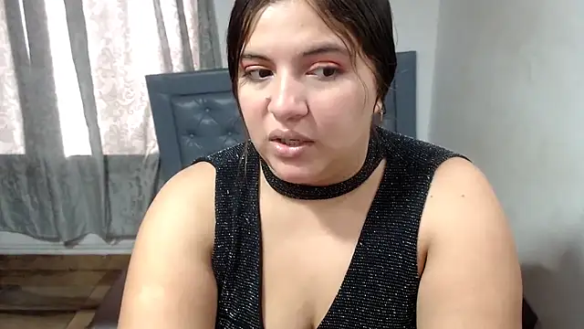 sarah_aguilar stripchat live cam model