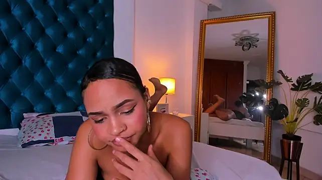 ZoeSantanna_ stripchat live cam model