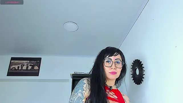 Vicky_hotmilf stripchat live cam model