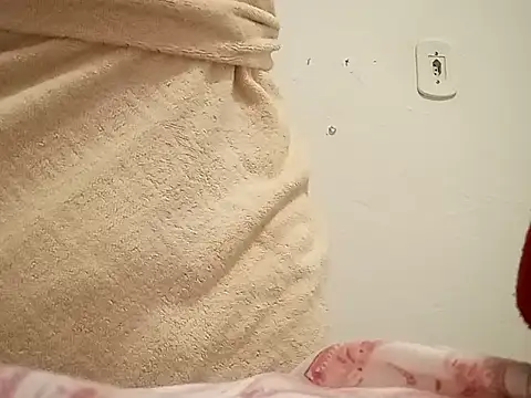 SnugPrecept stripchat live cam model