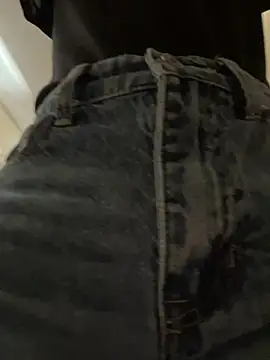 karlatiburcio stripchat live cam model