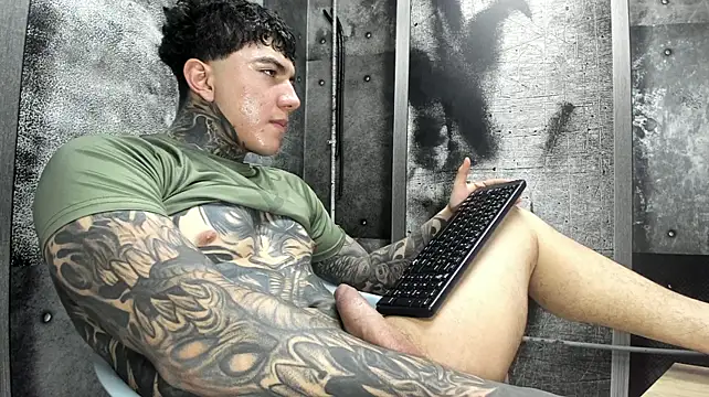Gury_tattoo stripchat live cam model