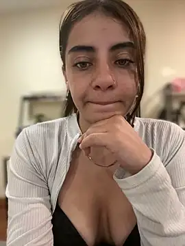 hannacruzsjr stripchat live cam model