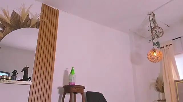 Sarahis_Valentina stripchat live cam model