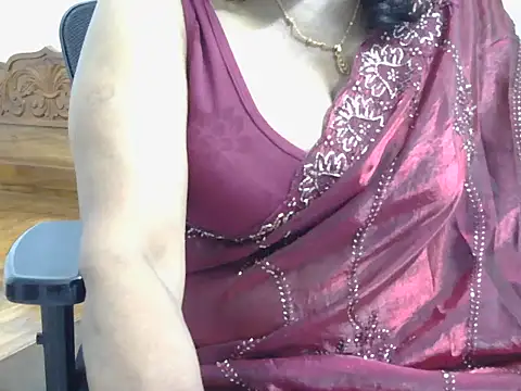 maya_kutty stripchat live cam model