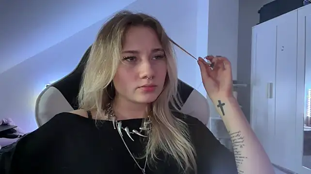 tutsicutie stripchat live cam model
