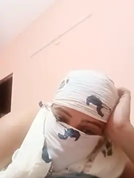 KiaraLive7 stripchat live cam model