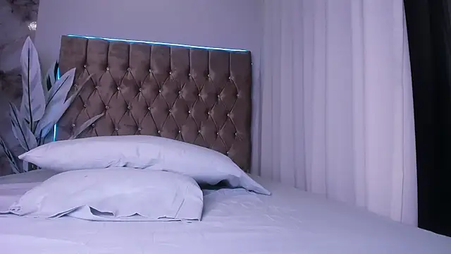 Calyselen stripchat live cam model