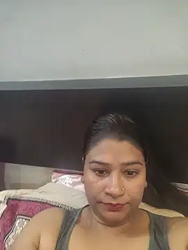 Real_riya000 stripchat live cam model