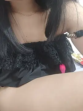 Jellci stripchat live cam model