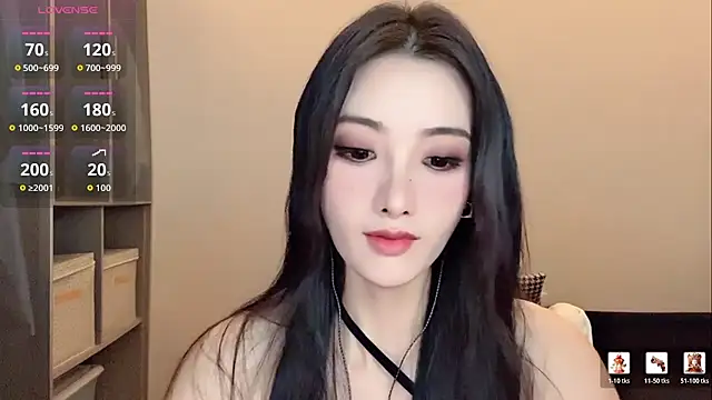 Tindraa stripchat live cam model