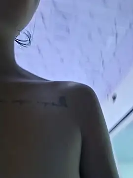 Dahimon-18 stripchat live cam model