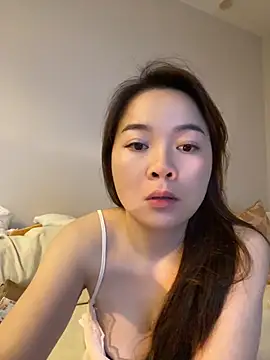 qianduoduo521 stripchat live cam model