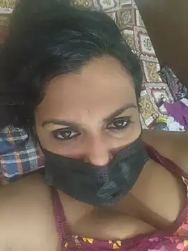 shreeni-jaiswa stripchat live cam model