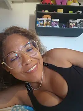mila38 stripchat live cam model