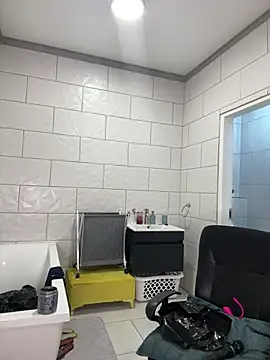 MIAMI9 stripchat live cam model