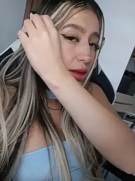 eva-2023 stripchat live cam model