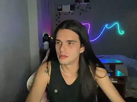 leoketaf stripchat live cam model