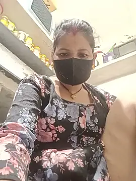 Sexy-Riyaa stripchat live cam model