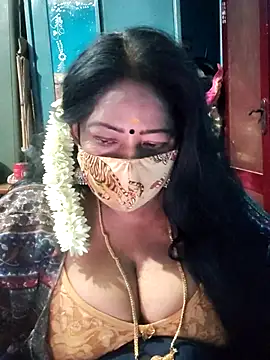 maniisha stripchat live cam model