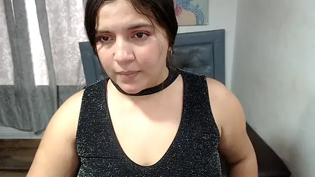sarah_aguilar stripchat live cam model