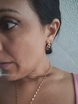 BasmaHernandez stripchat live cam model