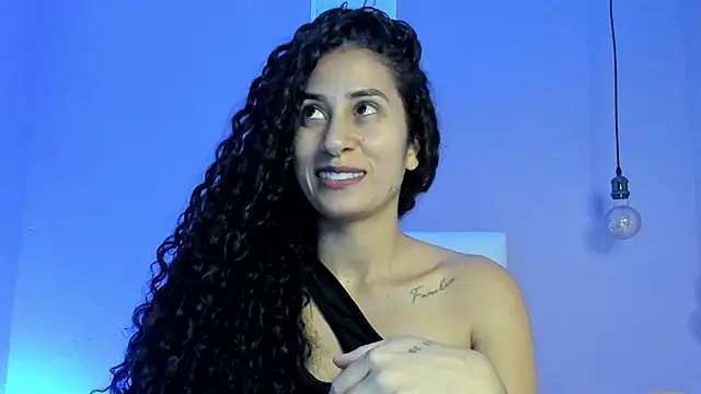 fernanda317 stripchat live cam model