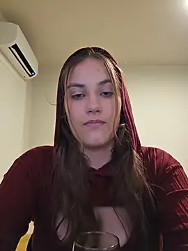 MiaRides19 stripchat live cam model