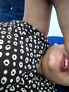 Sexy_Divya__ stripchat live cam model