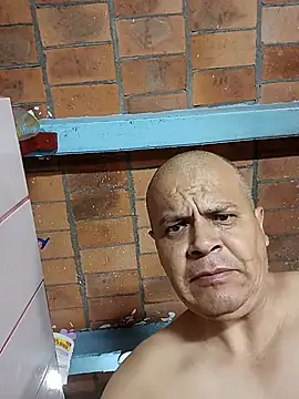 Rogermander stripchat live cam model