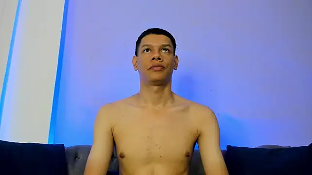 milo_cruz_ stripchat live cam model