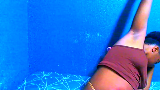 AlliBabe stripchat live cam model